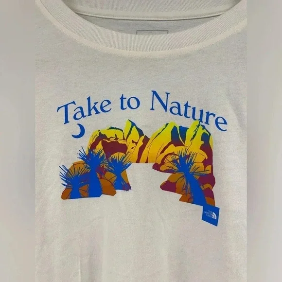 The North Face Take To Nature Graphic Short Sleeve T Shirt Size XXL 18-20 Girls - Picture 2 of 5